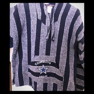 Dallas Cowboys pancho
